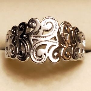 Antique .925 Silver Hollowed-Out Ring,  Size 6.